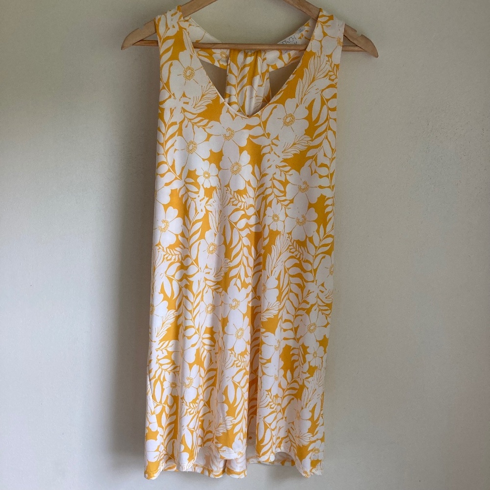 Beach break Women’s floral dress